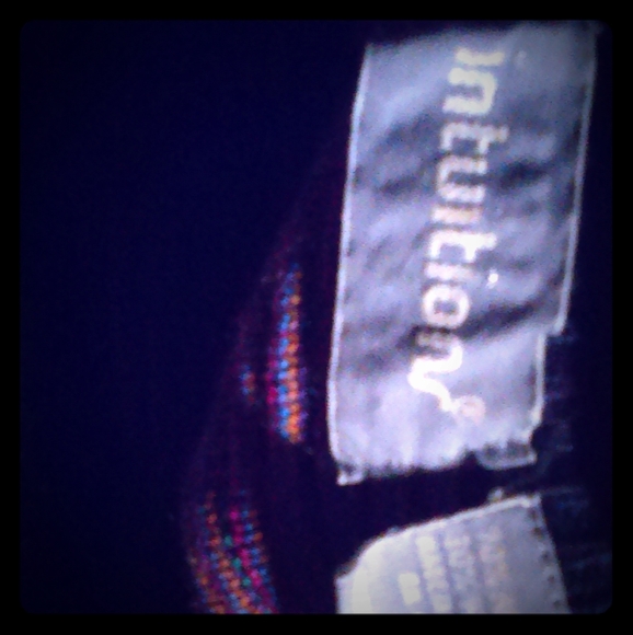 Vintage Intuitions sweater - Picture 2 of 8